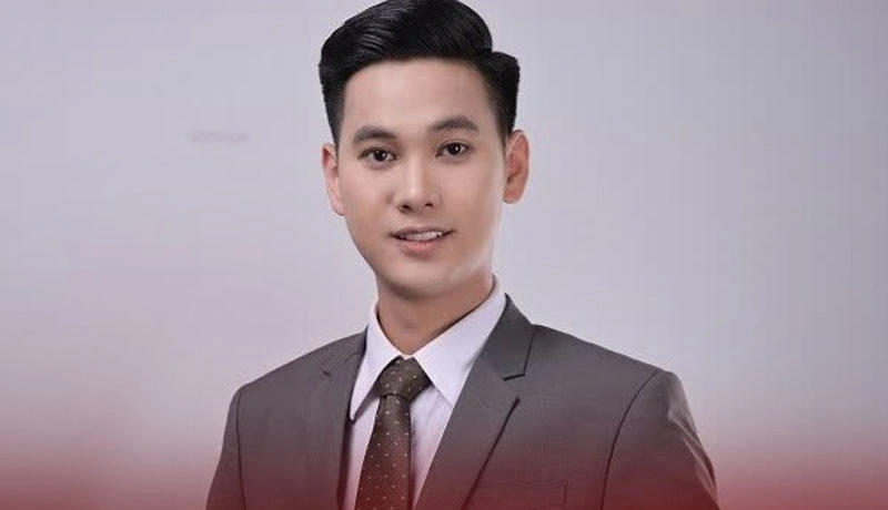 Tiểu sử tác giả Minh Tuấn